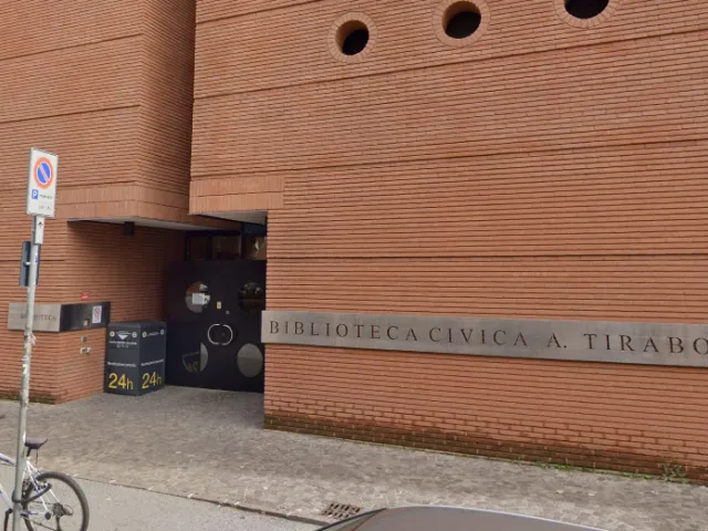 Ingresso Bilbioteca tiraboschi