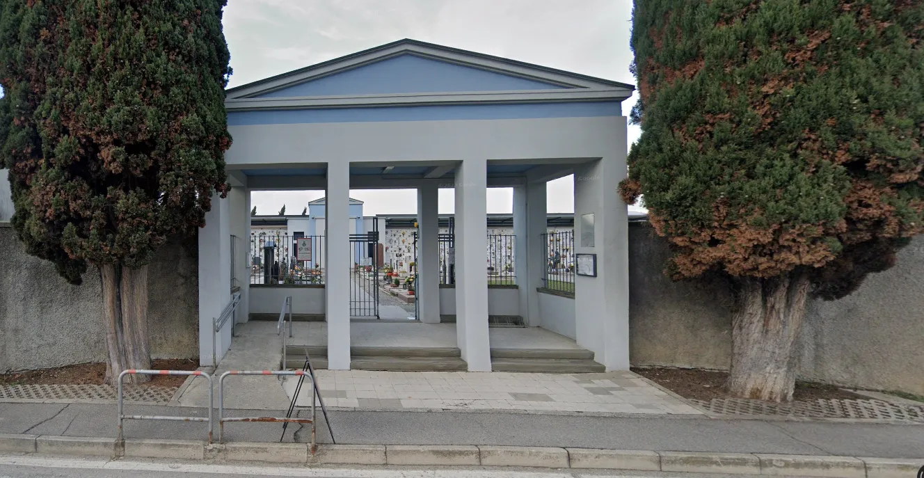 ingresso cimitero