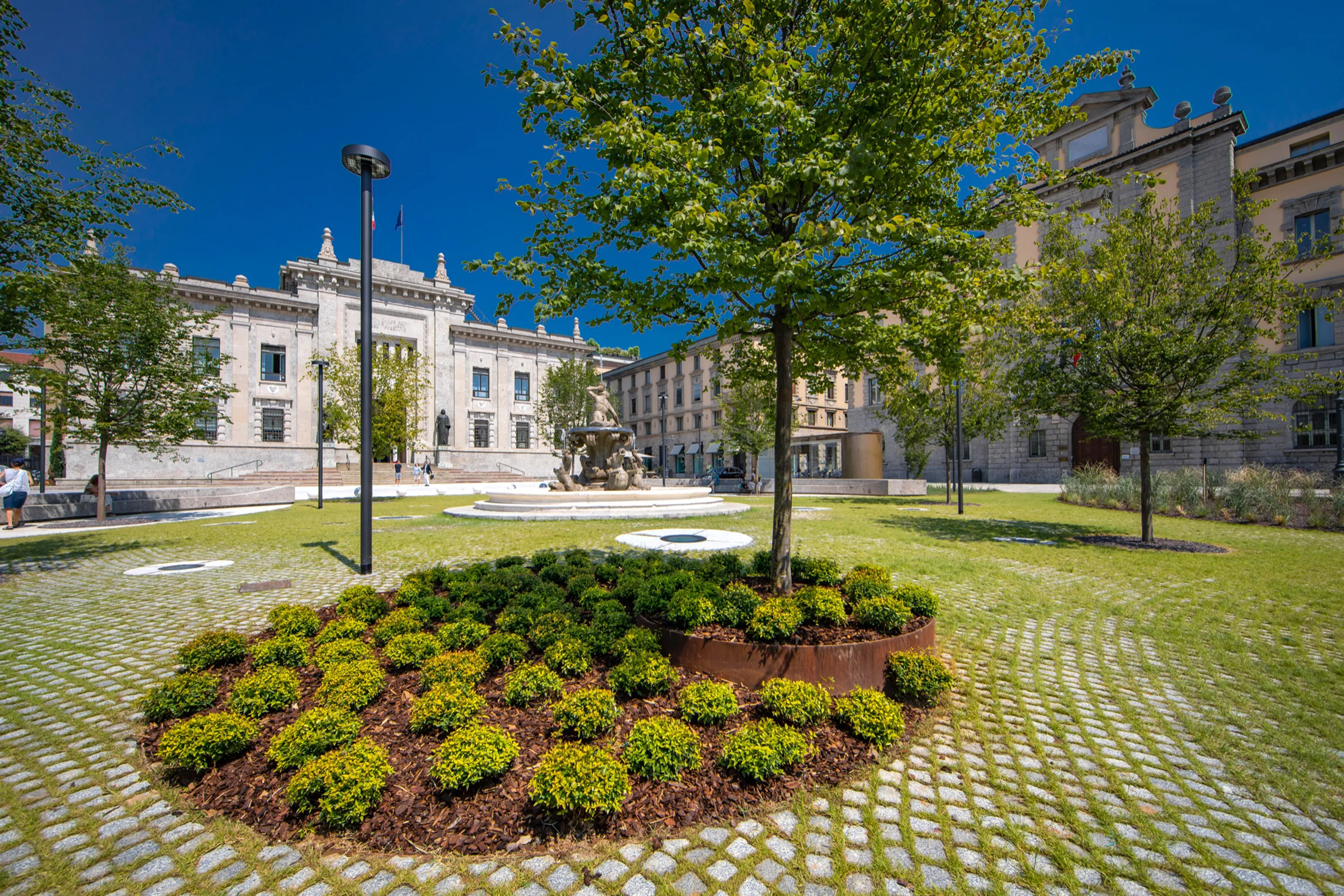 Piazza Dante Alighieri