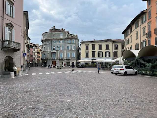 Piazza Pontida